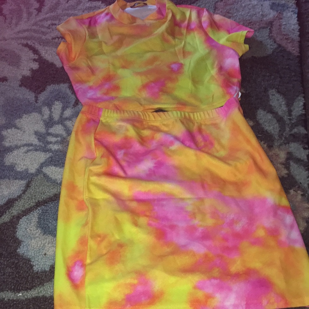 2 piece tie die skirt set never worn